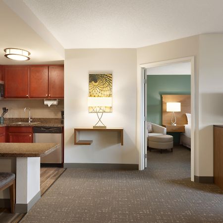 Staybridge Suites Tampa East- Brandon By Ihg Mango Exteriör bild