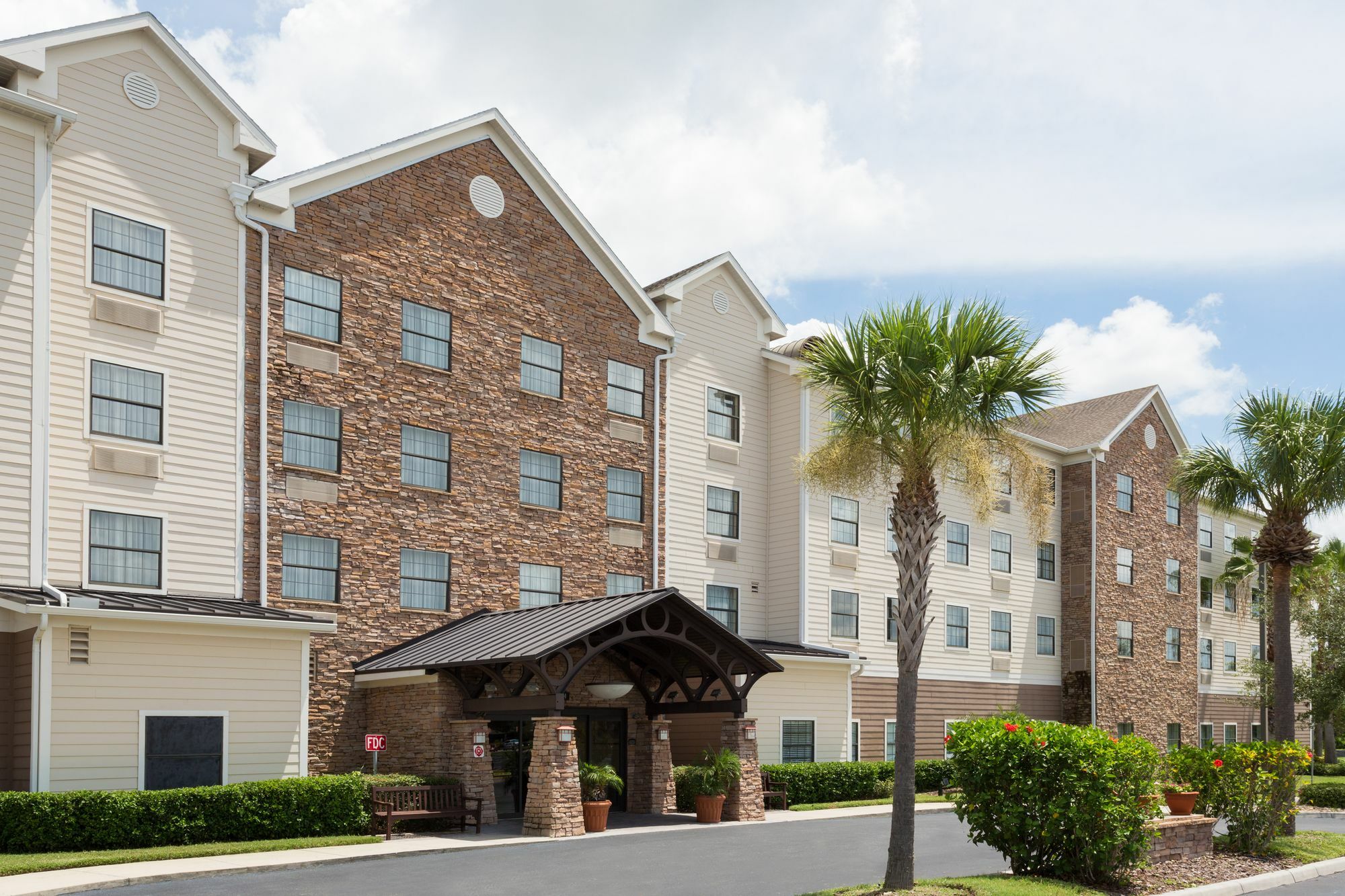 Staybridge Suites Tampa East- Brandon By Ihg Mango Exteriör bild